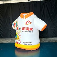 Maquette publicitaire gonflable géante en forme de t-shirt en tissu Oxford avec impression de logo personnalisée pour événements marketing commerciaux