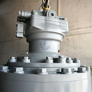 Поворотный двигатель в сборе 9303693 9303679 4668923 M5X180 для экскаватора <span class=keywords><strong>Hitachi</strong></span> EX1200-6 EX1200-5/Запчасти <span class=keywords><strong>Hitachi</strong></span> Поворотный двигатель - Product Image 4