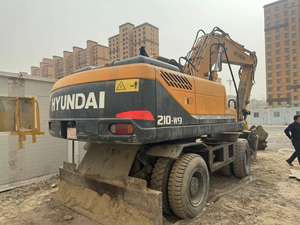 Pelle multifonction sur chenilles originale de la Corée Hyundai 210 d'occasion à haut rendement Hyundai en bon état en vente - Product Image 6