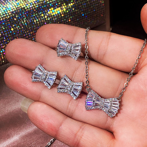 Set di Gioielli con Fiocco per Donne, Collana, Orecchini e Anello per Uso Quotidiano, Stile Moda - Product Image 3