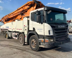 Caminhão Bomba de Concreto Zoomlion Putzmeister <span class=keywords><strong>Schwing</strong></span> 56X-6RZ com Alcance Vertical de 56m, Histórico Completo de Serviço e Manutenção - Product Image 1