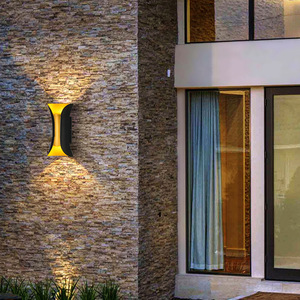 Applique murale extérieure, étanche, éclairant à la fois vers le haut et vers le bas du couloir et de l'escalier, COB LED IP65, applique murale longue à LED pour extérieur - Product Image 2