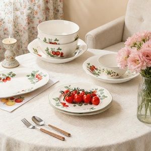 Vaisselle en céramique vintage à motif fraise, assiette créative blanche pure, bol à riz, assiette à fruits, ensembles de vaisselle pour la maison - Product Image 2