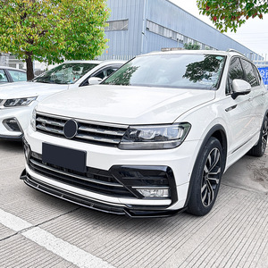 สปลิตเตอร์หน้า Amp-Z สำหรับรถยนต์ Volkswagen Tiguan Mk2 R-Line ปี 2017-2020 สีดำ Piano Black ลายคาร์บอนไฟเบอร์ ผิวด้าน สไตล์แต่งรถ - Product Image 3
