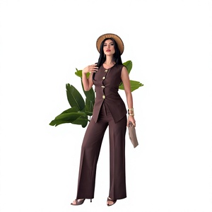Ensemble tailleur élégant jaune sans manches pour femme avec détails boutonnés, pantalon long et blazer – Idéal pour l'été - Product Image 6