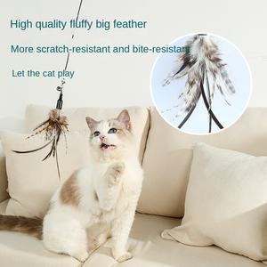 Caña de Pescar Interactiva Electrónica de 1.8m para Gatos, Simulación de Pájaro, Varita Giratoria con Plumas, Juguete Automático para Gatos - Product Image 2