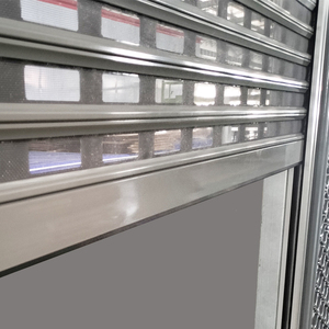 Puerta personalizada al por mayor <span class=keywords><strong>de</strong></span> fábrica, puerta enrollable <span class=keywords><strong>de</strong></span> <span class=keywords><strong>seguridad</strong></span> <span class=keywords><strong>de</strong></span> material <span class=keywords><strong>de</strong></span> aluminio automático a prueba <span class=keywords><strong>de</strong></span> viento - Product Image 2