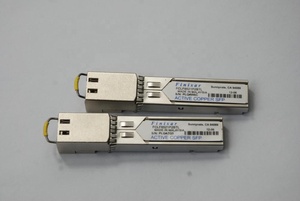 ตัวเชื่อมต่อทองแดง Finisar SFP รุ่น FCLF8522P2BTL ของแท้ RJ45 1.25G 1000BASE-T รองรับมาตรฐาน RoHS ตัวรับส่งสัญญาณ SFP - Product Image 2