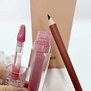 Kit de <span class=keywords><strong>Labios</strong></span> 2 en 1 Personalizable DIY: Brillo <span class=keywords><strong>Labial</strong></span> Transparente con Pincel Grande y Delineador de <span class=keywords><strong>Labios</strong></span> Cremoso Mate Suave, Libre de Crueldad Animal, con Etiqueta Privada - Product Image 3