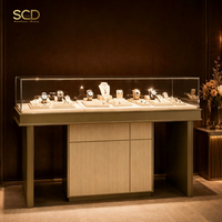 Luxuriöse Schmuck- und Uhren-Vitrine Glas-Ausstellungsschrank mit LED-Beleuchtung Holzsockel Einzelhandelsmöbel