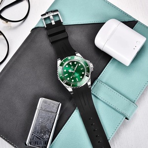 Reloj de Buceo Automático para Hombre Pagani Design, Resistente al Agua 300M, Luminoso, con Fecha, Caja de Acero Inoxidable, Correa de Goma de 16mm de Grosor - Product Image 3