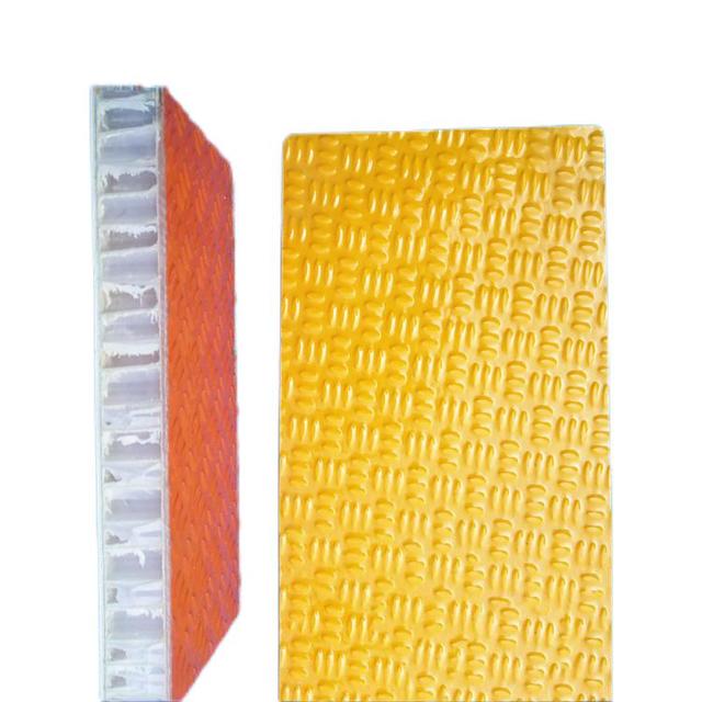 FRP PP Honeycomb Core Sandwich Panel Lightweight Thermal Features for Truck Body Cutting and Punching Processing