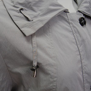 Женское длинное серое пальто с большими 4 отверстиями на пуговицах Женская куртка со стильной передней планкой - Product Image 6