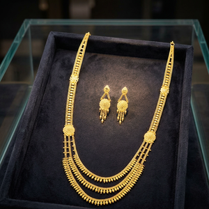 สร้อยคอทองเหลืองชุบทอง 14K 18K 24K แบบขายส่ง ลายดอกไม้ 3 ชั้น แบบกล่อง  สำหรับเจ้าสาว  งานแต่งงาน  แฟชั่นแบบดั้งเดิม - Product Image 6
