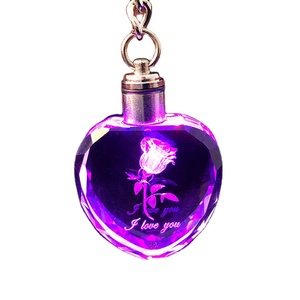 2024 NEW Blnieece Manufacturer Wholesale Custom Car Logo 3D Laser Engraving Light up Keychain K9 Led Crystal Key Chain