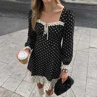 Vente en gros de robes mini vintage à col carré et à volants à pois, robes élégantes pour femmes, pour les occasions spéciales