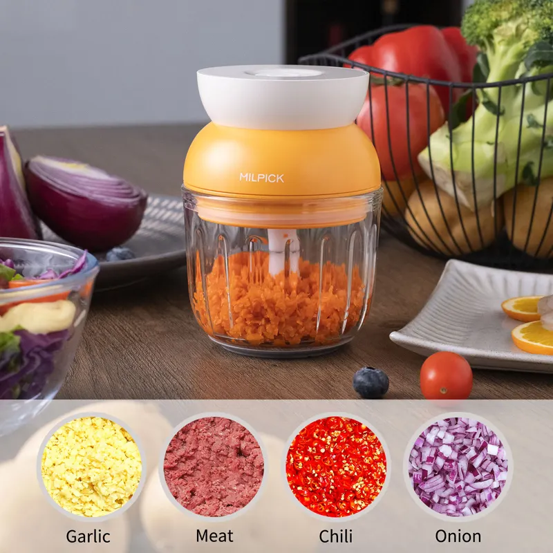 Waterproof USB portable multi-function electric fruit vegetable garlic chopper mini cordless food meat chopper for home use