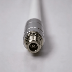 Amplificateur de signal 4G étanche pour extérieur, antenne en fibre de verre haute performance 698-2700 MHz 60 cm 6,5 dBi N-Femelle pour communication Starlink - Product Image 5