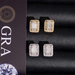 Pendientes de tuerca de moissanita con corte <span class=keywords><strong>esmeralda</strong></span> estilo hip hop, chapados en plata 925, con cierre de rosca, elegantes, <span class=keywords><strong>para</strong></span> mujer, de Kaleido Wholesale - Product Image 4