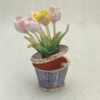 Boîte à bibelots en métal avec fleurs artificielles, art populaire nordique, artisanat décoratif de Noël