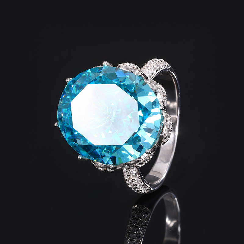 Ice Flower cut aquamarine ring
