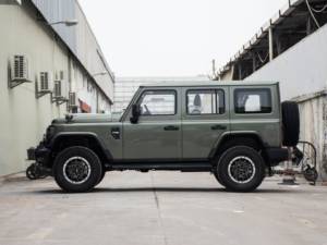 2025 coche nuevo <span class=keywords><strong>212</strong></span> T01 2024 modelo 2,0 T mecánico gasolina compacto 5 puertas 5 plazas 4x4 SUV con varias opciones - Product Image 4