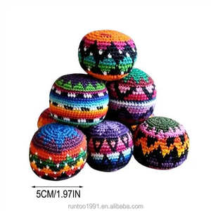 Hacky Sack en tissu tissé coloré personnalisé, forme de Poké Ball tricotée, avec <span class=keywords><strong>logo</strong></span> personnalisé, forme de dessin animé, portable pour enfants - Product Image 1