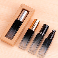 Flacon de parfum vide carré en verre dégradé noir personnalisé de 3 ml, 5 ml, 8 ml, 10 ml, 15 ml pour cosmétiques, avec pulvérisateur et couvercle en plastique