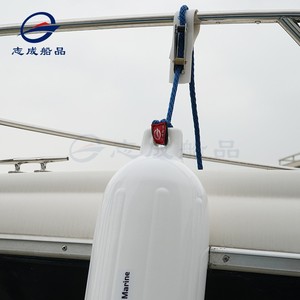 Ajusteur de hauteur de pare-chocs marin en plastique pour la protection et l'amarrage des bateaux - Product Image 1