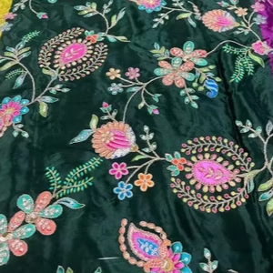 Tela Ligera Personalizada 100% Algodón, Suave, con Estampado Digital, para Confección de Prendas y Vestidos - Product Image 1