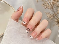 Y177 Kaixin OEM – Kit de faux ongles courts en amande réutilisables, style français à pois et nœuds, en ABS, 10 pièces, finition vernie brillante