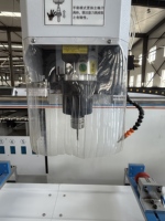 Machine de perçage et de fraisage automatique CNC pour le traitement de profilés en aluminium et en PVC à 6 outils