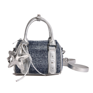 Nouveau <span class=keywords><strong>sac</strong></span> à main <span class=keywords><strong>mini</strong></span> en jean tendance style Boston, petit <span class=keywords><strong>sac</strong></span> seau avec garniture argentée Y2K et breloque étoile 2026 - Product Image 2