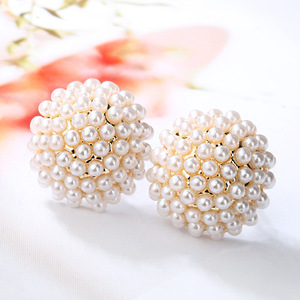 Faux Baroque Pearl Beaded Flower Stud <strong>Earrings</strong> Korean Cute Cultured Freshwater Pearl <strong>Post</strong> Stud <strong>Earrings</strong> - Product Image 2