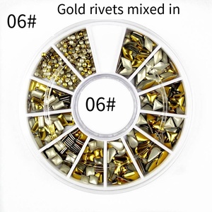 SunelPort - Plato Giratorio <span class=keywords><strong>de</strong></span> 12 Compartimentos para Manicura, Joyería 3D, Remaches Metálicos, Diamantes Planos Dorados, Gotas, Triángulos, <span class=keywords><strong>Puntos</strong></span>, Rectángulos, Adornos Geométricos Brillantes - Product Image 3