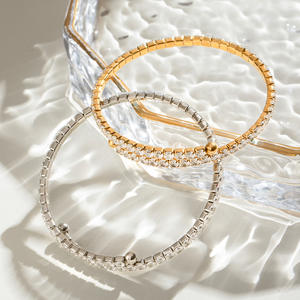 צמיד טניסאי זהב עם צמיד טניס לבן לחתונות ומסיבות - Product Image 2