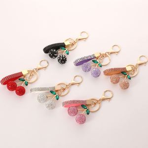 Llavero de Cristal de Lujo de Alta Calidad con Diseño Creativo y Elegante de Cereza, Charm de Acero Inoxidable para Accesorio de Bolso de Mujer o Coche - Product Image 2
