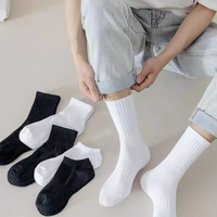 Vente en gros Bas de serviette en coton moyen Chaussettes de sport pour hommes Chaussettes de cheville