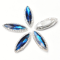 10*35mm Strass en verre cristal coloré en forme d'œil de cheval, à coudre, avec base argentée et griffes en forme de D pour vêtements