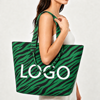 Sac à main tricoté à rayures tigrées avec logo personnalisé, MOQ 50 pièces, grand sac à bandoulière tissé tendance, sac fourre-tout esthétique pour femme, couleur personnalisée