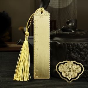 Marcapáginas de Metal de Alta Calidad con Espinas de Rosa y Dije Colgante con Logotipo - Product Image 6