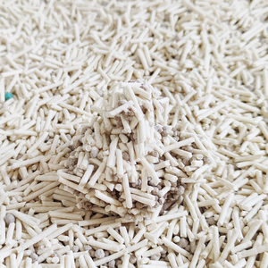 BSCI Fabricación Precio más bajo 6L Arena para gatos mixta Aromas personalizadas y Color Bentonita Tofu Arena para gatos Planta fácil de limpiar Arena para gatos - Product Image 4