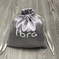 Sac à poussière de luxe en satin doux pour perruque de cheveux avec logo personnalisé Pochette à bijoux en satin pour emballage cadeau avec emballage textile ficelle