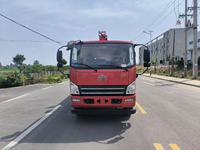 Grue montée sur camion FAW Changxing Manipulator 4*2 de 7 tonnes pour chantier de construction, hauteur de levage 13m, flèche 12.5m, Yuchai 180HP, 8 vitesses