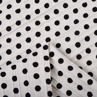 Tissu rayé 100% polyester 120GSM avec imprimé à pois blanc et noir, texture verticale nette, résistant aux plis, pour chemises et robes de filles