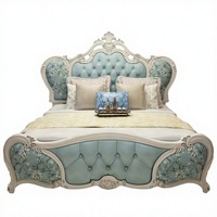 Lit en cuir sculpté de style européen de luxe, ensemble de chambre principale de style royal français, idéal pour hôtels et centres commerciaux, antique