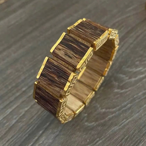 Bracelet en bois d'agar naturel, perles de bois d'oud, bracelet élastique fait à la main, bijoux de méditation spirituelle - Product Image 1