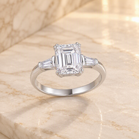 Bague en Moissanite couleur argent, taille émeraude, trapèze, trois pierres serties à griffes, bijoux de mariage pour femme, vente en gros, cadeau
