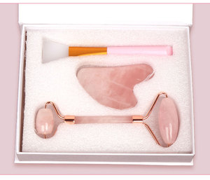 <span class=keywords><strong>Rodillo</strong></span> <span class=keywords><strong>de</strong></span> jade Gua Sha <span class=keywords><strong>original</strong></span> al por mayor, conjunto <span class=keywords><strong>Rosa</strong></span>, Verde, negro, Etiqueta Privada, <span class=keywords><strong>rodillo</strong></span> facial, herramienta <span class=keywords><strong>de</strong></span> masaje para el cuidado <span class=keywords><strong>de</strong></span> la piel - Product Image 1
