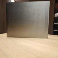 Panneau MDF moderne du fabricant avec placage en bois naturel Feuille de panneau MDF brut standard E0